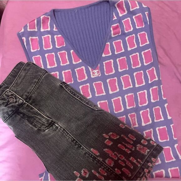 AUTHENTIC VINTAGE CHANEL PINK PURPLE ICONIC TOP & MATCHING DENIM SKIRT 36-38 - Picture 15 of 16